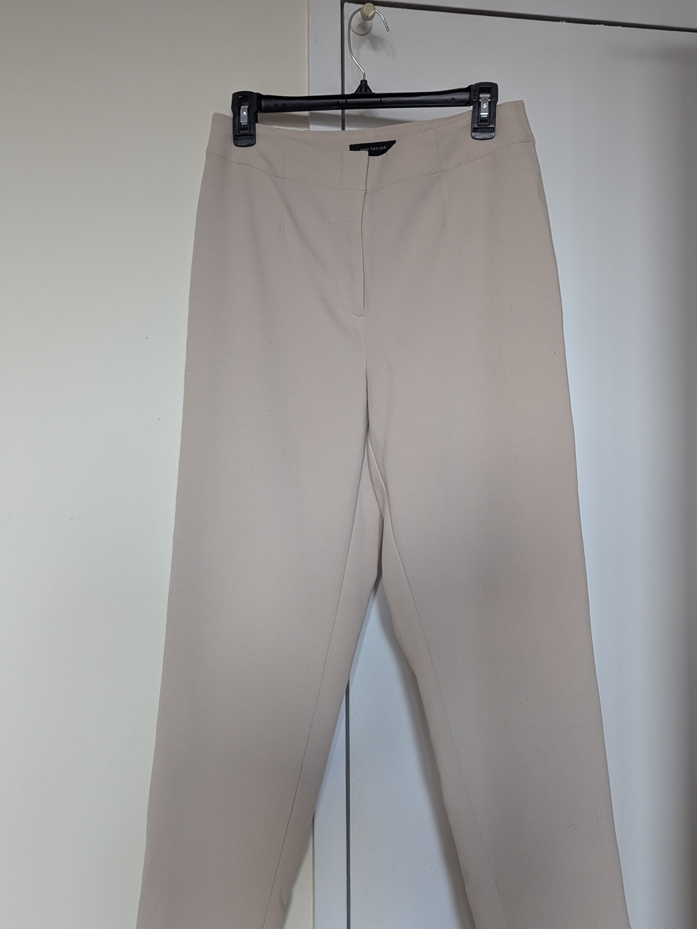Ann Taylor Straight Leg Pants in Light Beige